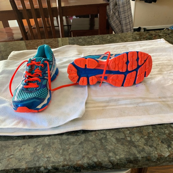 ASICS Gel Cumulus size 7 - Picture 5 of 8